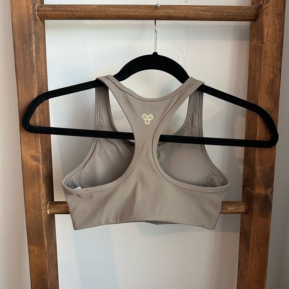 NWT Aritzia Golden PowerSculpt™ Climb Sports Bra - Picture 8 of 12